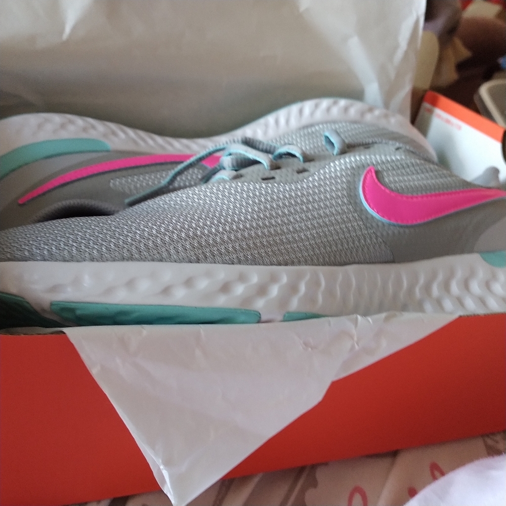Women's Nike sneakers